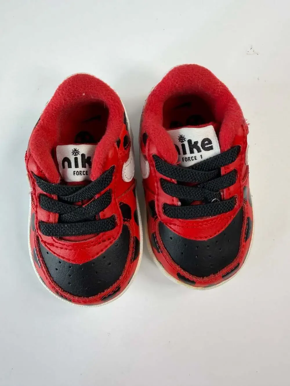 Nike force se